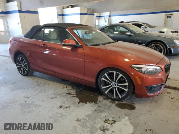 2020 BMW 2 Series 230i xDrive with VIN WBA2K1C09L7E19061, listed as a Copart auction lot 75654464 with 35,785 mi miles and Salvage Title. Bid and sale history available at carsss.com. Image 4.