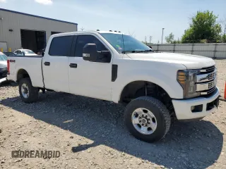 2019 Ford F-250 XL with VIN 1FT7W2B67KEE92705, listed as a Copart auction lot 63478455 with 70,378 mi miles and Clean title. Bid and sale history available at DreamBid. Image 4.