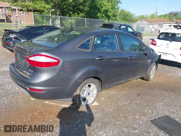 2016 Ford Fiesta SE z VIN 3FADP4BJ8GM184675, wystawiony jako IAAI lot #42169234 z przebiegiem 54 231 mil mil oraz . Historia ofert i sprzedaży dostępna na DreamBid. Obrazek 4.