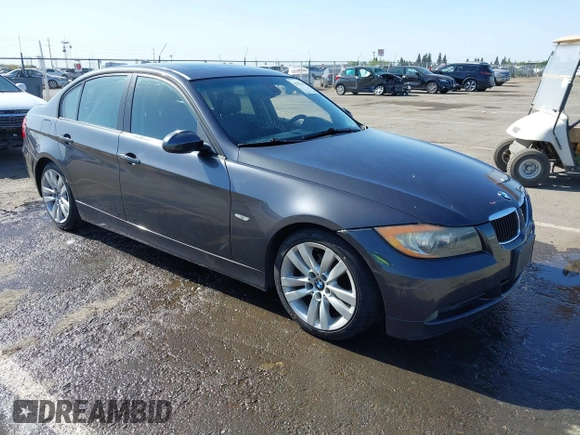 2006 BMW 3 Series 325i with VIN WBAVB13586PT20659, listed as a IAAI auction lot 42085341 with 96,128 mi miles. Bid and sale history available at carsss.com. Image 1.