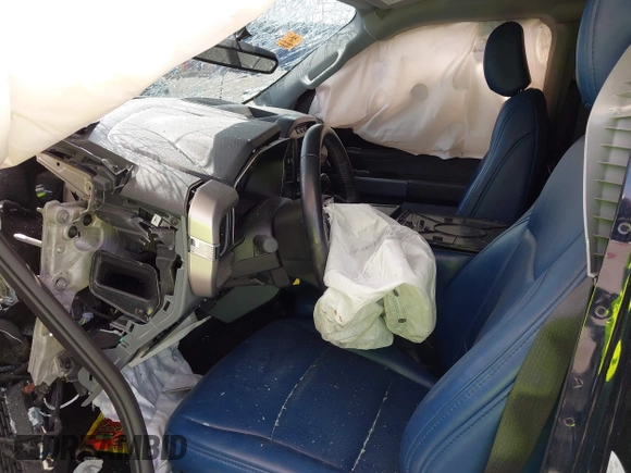 2021 Ford F-150 XL with VIN 1FTMF1E55MKD82627, listed as a IAAI auction lot 41999295 with Not provided miles and . Bid and sale history available at DreamBid. Image 5.