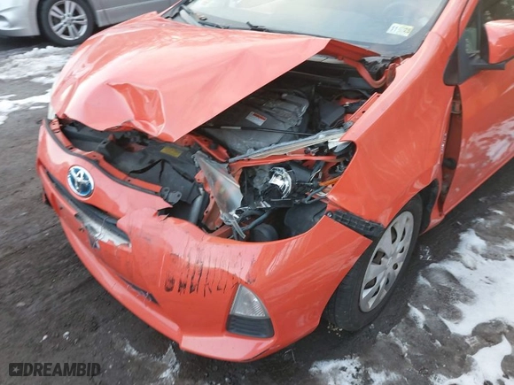 2012 Toyota Prius c One with VIN JTDKDTB30C1017112, listed as a IAAI auction lot 41305496 with 175,130 mi miles. Bid and sale history available at carsss.com. Image 6.