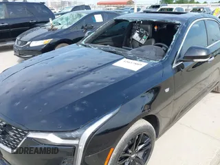 2021 Cadillac CT4 Luxury z VIN 1G6DK5RK6M0106605, wystawiony jako IAAI lot #42037889 z przebiegiem 50 236 mil mil oraz . Historia ofert i sprzedaży dostępna na DreamBid. Obrazek 6.