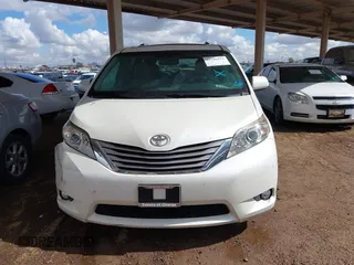 2016 Toyota Sienna XLE с VIN 5TDYK3DC0GS762593, выставлен на аукционе IAAI как лот 41769173 с пробегом 71 869 миль миль и . История ставок и продаж доступна на DreamBid. Изображение 12.