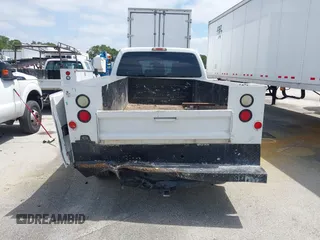 2011 Ford Super Duty F-250 SRW XL with VIN 1FT7W2A68BEB42288, listed as a IAAI auction lot 42021193 with 262,801 mi miles. Bid and sale history available at carsss.com. Image 16.
