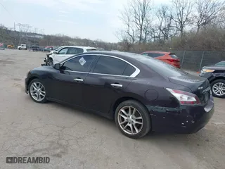 2013 Nissan Maxima 3.5 SV w/Premium Pkg with VIN 1N4AA5AP3DC825454, listed as a IAAI auction lot 41907003 with 146,785 mi miles. Bid and sale history available at carsss.com. Image 3.