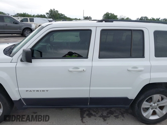 2017 Jeep Patriot High Altitude with VIN 1C4NJPFA0HD149248, listed as a IAAI auction lot 42182940 with 112,876 mi miles and . Bid and sale history available at carsss.com. Image 14.