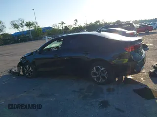 2019 Kia Forte LXS z VIN 3KPF24AD2KE045187, wystawiony jako IAAI lot #42040415 z przebiegiem 55 680 mil mil oraz . Historia ofert i sprzedaży dostępna na DreamBid. Obrazek 14.