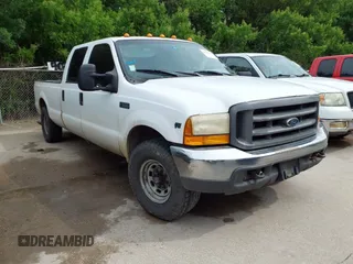 2000 Ford F-350 XL with VIN 1FTSW30L6YEB38255, listed as a IAAI auction lot 42143432 with 356,846 mi miles and . Bid and sale history available at DreamBid. Image 1.