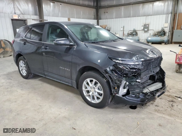 2022 Chevrolet Equinox LT with VIN 3GNAXUEV7NS241945, listed as a Copart auction lot 88094455 with 26,807 mi miles and Salvage Title. Bid and sale history available at carsss.com. Image 4.