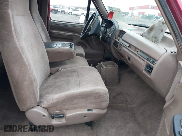 1995 Ford F-150 with VIN 1FTEX14H4SKA04051, listed as a IAAI auction lot 41710957 with 222,312 mi miles. Bid and sale history available at carsss.com. Image 5.