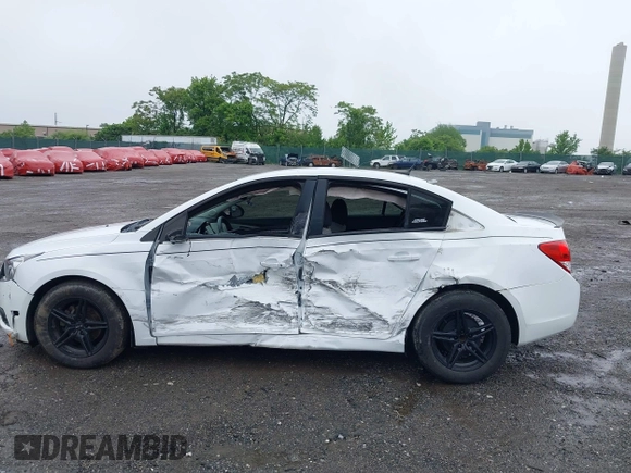 2014 Chevrolet Cruze LS with VIN 1G1PA5SG7E7218513, listed as a IAAI auction lot 42265356 with 50,771 mi miles and . Bid and sale history available at DreamBid. Image 6.