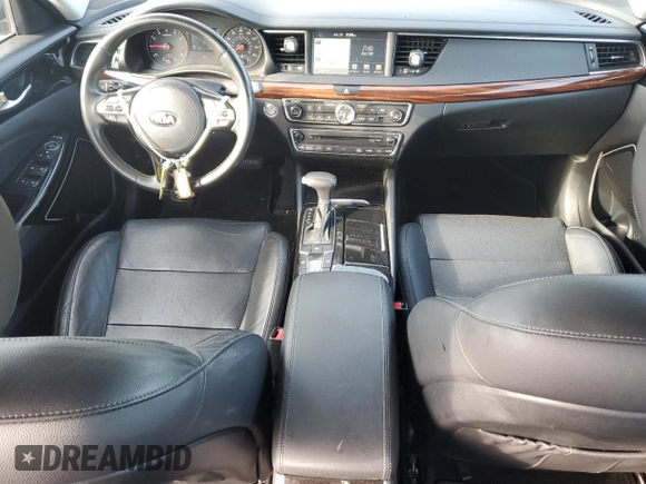 2017 Kia Cadenza Premium z VIN KNALC4J19H5080624, wystawiony jako Copart lot #59275114 z przebiegiem 60 687 mil mil oraz Szkody całkowita. Historia ofert i sprzedaży dostępna na DreamBid. Obrazek 8.