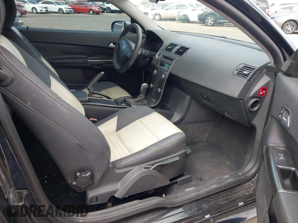 2008 Volvo C30 Version 1.0 with VIN YV1MK672282080529, listed as a IAAI auction lot 42170942 with 122,107 mi miles and . Bid and sale history available at DreamBid. Image 5.