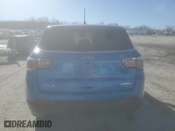 2019 Jeep Compass Latitude with VIN 3C4NJDBB1KT656853, listed as a Copart auction lot 42610565 with 25,205 mi miles and Clean Title. Bid and sale history available at carsss.com. Image 6.