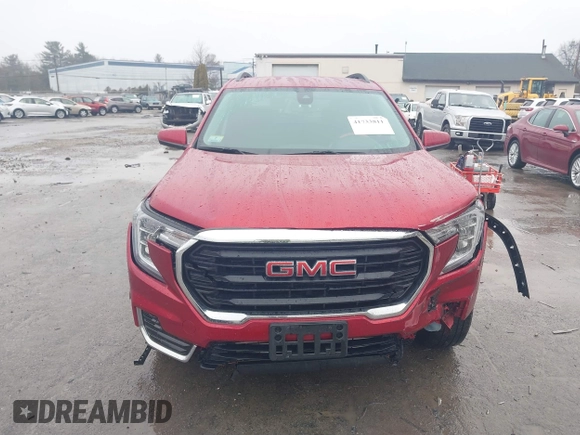 2024 GMC Terrain SLE z VIN 3GKALTEG4RL162236, wystawiony jako IAAI lot #41733811 z przebiegiem 35 542 mil mil oraz . Historia ofert i sprzedaży dostępna na DreamBid. Obrazek 12.