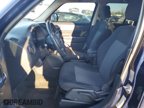 2017 Jeep Patriot Latitude with VIN 1C4NJPFB9HD103023, listed as a Copart auction lot 89003275 with 70,738 mi miles and Salvage Title. Bid and sale history available at DreamBid. Image 7.