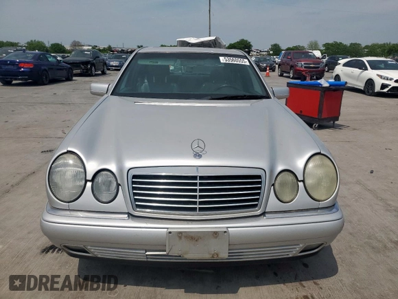 1997 Mercedes-Benz E-Class with VIN WDBJF55F3VA403290, listed as a Copart auction lot 53560555 with 0 mi miles and Clean Title. Bid and sale history available at carsss.com. Image 5.