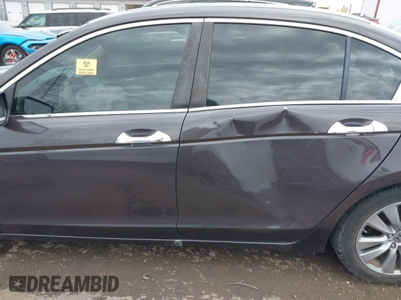2012 Honda Accord EX z VIN 1HGCP3F70CA003446, wystawiony jako IAAI lot #42041395 z przebiegiem 195 895 mil mil oraz . Historia ofert i sprzedaży dostępna na DreamBid. Obrazek 14.