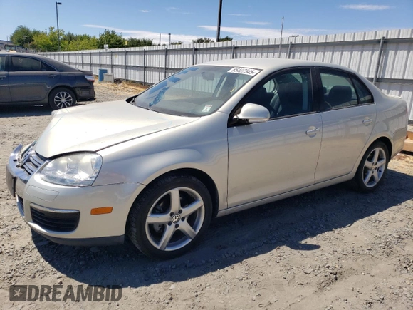 2010 Volkswagen Jetta Limited Edition с VIN 3VWAZ7AJ5AM095631, выставлен на аукционе Copart как лот 65407545 с пробегом 120 103 миль миль и Списание • Salvage title. История ставок и продаж доступна на DreamBid. Изображение 1.