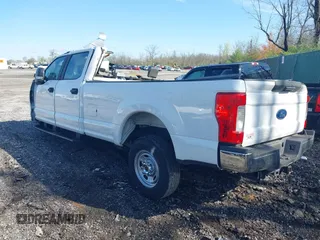 2019 Ford F-250 XL с VIN 1FT7W2A69KEG19732, выставлен на аукционе IAAI как лот 41925065 с пробегом 104 337 миль миль и . История ставок и продаж доступна на DreamBid. Изображение 3.