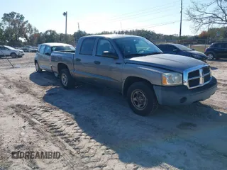 2006 Dodge Dakota ST with VIN 1D7HE28K36S533498, listed as a IAAI auction lot 41184541 with Not Provided miles and . Bid and sale history available at carsss.com. Image 1.