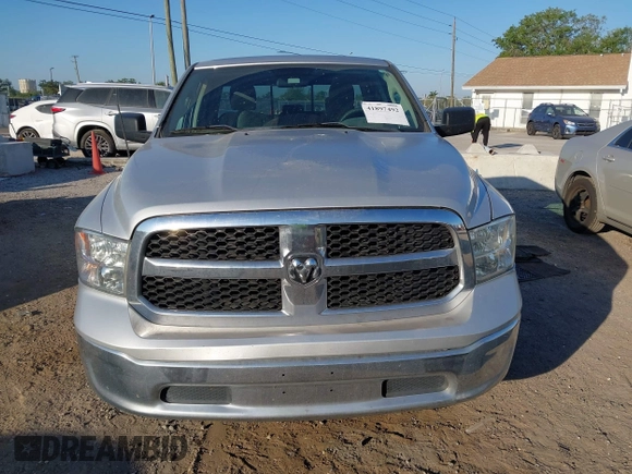 2018 Ram 1500 SLT z VIN 1C6RR6GG2JS119281, wystawiony jako IAAI lot #41897492 z przebiegiem 242 877 mil mil oraz . Historia ofert i sprzedaży dostępna na DreamBid. Obrazek 12.