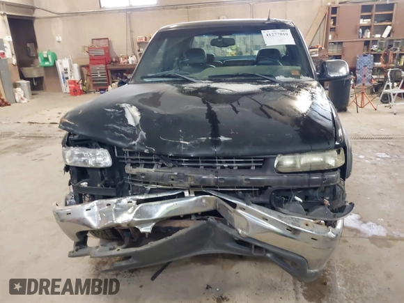 2001 Chevrolet Silverado 1500HD LS with VIN 1GCGK13U41F129760, listed as a IAAI auction lot 41277010 with 244,905 mi miles and . Bid and sale history available at DreamBid. Image 12.