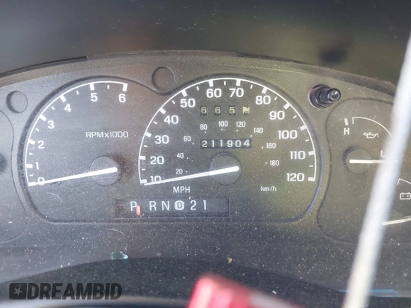2001 Ford Explorer XLT z VIN 1FMDU73E51ZA06701, wystawiony jako IAAI lot #42379931 z przebiegiem 211 904 mil mil oraz . Historia ofert i sprzedaży dostępna na DreamBid. Obrazek 7.