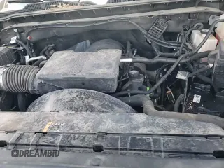 2024 Chevrolet Silverado 2500HD Custom z VIN 2GC4YME73R1100585, wystawiony jako Copart lot #64201845 z przebiegiem 53 638 mil mil oraz Szkoda całkowita • Salvage title. Historia ofert i sprzedaży dostępna na DreamBid. Obrazek 15.