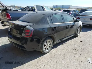 2011 Nissan Sentra SR with VIN 3N1AB6AP6BL706878, listed as a IAAI auction lot 40982931 with Not Provided miles and . Bid and sale history available at DreamBid. Image 4.
