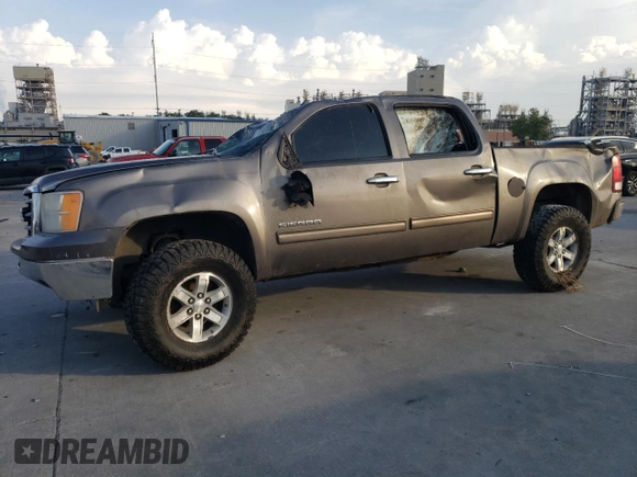 2013 GMC Sierra 1500 SLE with VIN 3GTP1VE07DG163585, listed as a Copart auction lot 55132615 with Not provided miles and Salvage title. Bid and sale history available at DreamBid. Image 1.