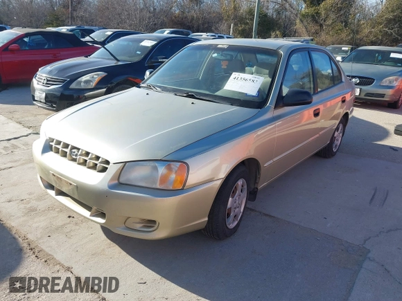 2000 Hyundai Accent z VIN KMHCG45G3YU034438, wystawiony jako IAAI lot #41356583 z przebiegiem 57 283 mil mil oraz . Historia ofert i sprzedaży dostępna na DreamBid. Obrazek 2.