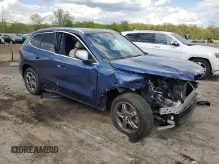 2024 BMW X1 xDrive28i z VIN WBX73EF02R5Z09970, wystawiony jako Copart lot #55577845 z przebiegiem 6 510 mil mil oraz Szkoda całkowita • Salvage title. Historia ofert i sprzedaży dostępna na DreamBid. Obrazek 4.