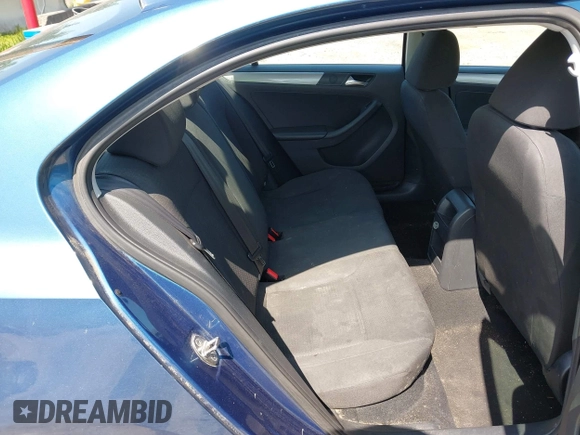2015 Volkswagen Jetta Sedan 1.8T SE with VIN 3VWD17AJ1FM270114, listed as a IAAI auction lot 42128816 with 111,701 mi miles. Bid and sale history available at carsss.com. Image 8.