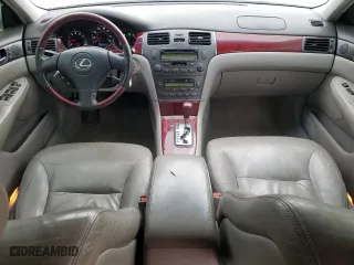 2003 Lexus ES 300 with VIN JTHBF30G030093871, listed as a Copart auction lot 51488855 with 262,201 mi miles and Salvage Title. Bid and sale history available at carsss.com. Image 8.