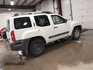 2012 Nissan Xterra S z VIN 5N1AN0NW6CC515246, wystawiony jako IAAI lot #41607518 z przebiegiem 133 787 mil mil oraz . Historia ofert i sprzedaży dostępna na DreamBid. Obrazek 4.