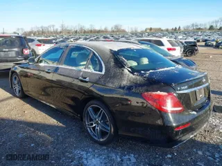 2018 Mercedes-Benz E-Class E 300 with VIN WDDZF4KB3JA411700, listed as a IAAI auction lot 41284765 with 58,084 mi miles. Bid and sale history available at carsss.com. Image 3.