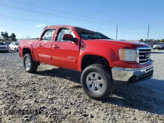 2013 GMC Sierra 1500 SLT with VIN 3GTP2WE70DG321085, listed as a Copart auction lot 47799645 with 203,829 mi miles and Salvage title. Bid and sale history available at DreamBid. Image 4.
