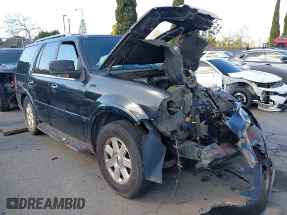 2006 Lincoln Navigator Luxury z VIN 5LMFU27546LJ23067, wystawiony jako IAAI lot #41593171 z przebiegiem Nie podano mil oraz . Historia ofert i sprzedaży dostępna na DreamBid. Obrazek 1.