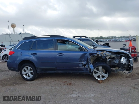 2013 Subaru Outback 2.5i Premium with VIN 4S4BRCBCXD3310051, listed as a IAAI auction lot 41952360 with 137,699 mi miles. Bid and sale history available at carsss.com. Image 13.