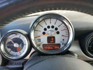 2014 MINI Convertible S with VIN WMWZP3C55ET298172, listed as a Copart auction lot 76977114 with 119,138 mi miles and Salvage title. Bid and sale history available at DreamBid. Image 9.