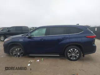 2022 Toyota Highlander XLE z VIN 5TDGZRAH5NS559562, wystawiony jako IAAI lot #41540293 z przebiegiem 36 421 mil mil oraz . Historia ofert i sprzedaży dostępna na DreamBid. Obrazek 14.