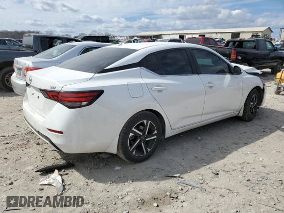 2024 Nissan Sentra SV z VIN 3N1AB8CV4RY204911, wystawiony jako Copart lot #47133605 z przebiegiem 17 207 mil mil oraz Szkoda całkowita • Salvage title. Historia ofert i sprzedaży dostępna na DreamBid. Obrazek 3.