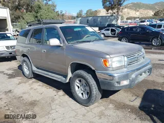 2001 Toyota 4Runner SR5 with VIN JT3GN86R610195788, listed as a IAAI auction lot 41738959 with 241,650 mi miles. Bid and sale history available at carsss.com. Image 1.