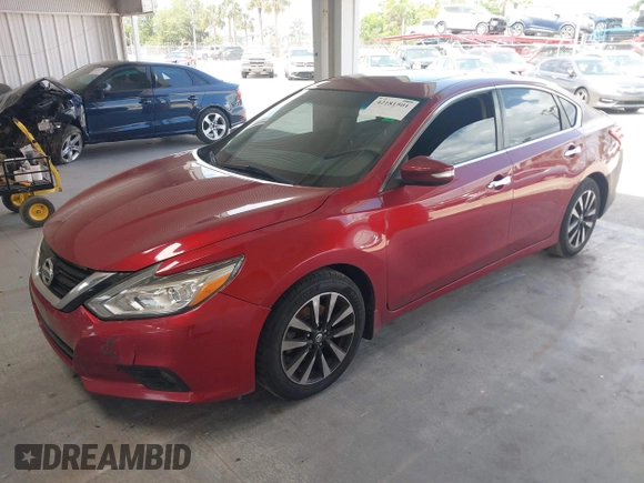 2018 Nissan Altima 2.5 S with VIN 1N4AL3AP5JC212083, listed as a IAAI auction lot 42181501 with 112,031 mi miles. Bid and sale history available at carsss.com. Image 19.
