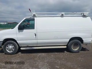 2014 Ford Econoline Cargo Commercial z VIN 1FTNE2EW8EDA43498, wystawiony jako IAAI lot #42222092 z przebiegiem 145 528 mil mil oraz . Historia ofert i sprzedaży dostępna na DreamBid. Obrazek 14.