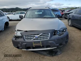 2002 Volvo V70 with VIN YV1SZ58D821058884, listed as a Copart auction lot 49517425 with 240,644 mi miles and Salvage title. Bid and sale history available at DreamBid. Image 5.