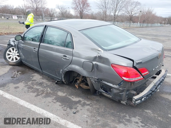 2006 Toyota Avalon XL with VIN 4T1BK36B16U111487, listed as a IAAI auction lot 41816193 with 214,557 mi miles. Bid and sale history available at carsss.com. Image 3.