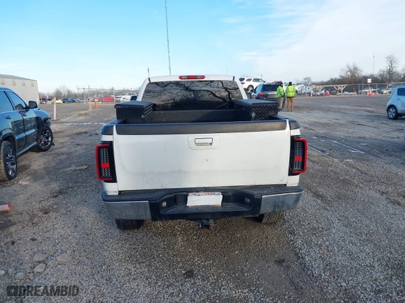 2007 Chevrolet Silverado 1500 LT w/1LT with VIN 1GCEC19J47Z510694, listed as a IAAI auction lot 41474581 with 186,066 mi miles. Bid and sale history available at carsss.com. Image 16.